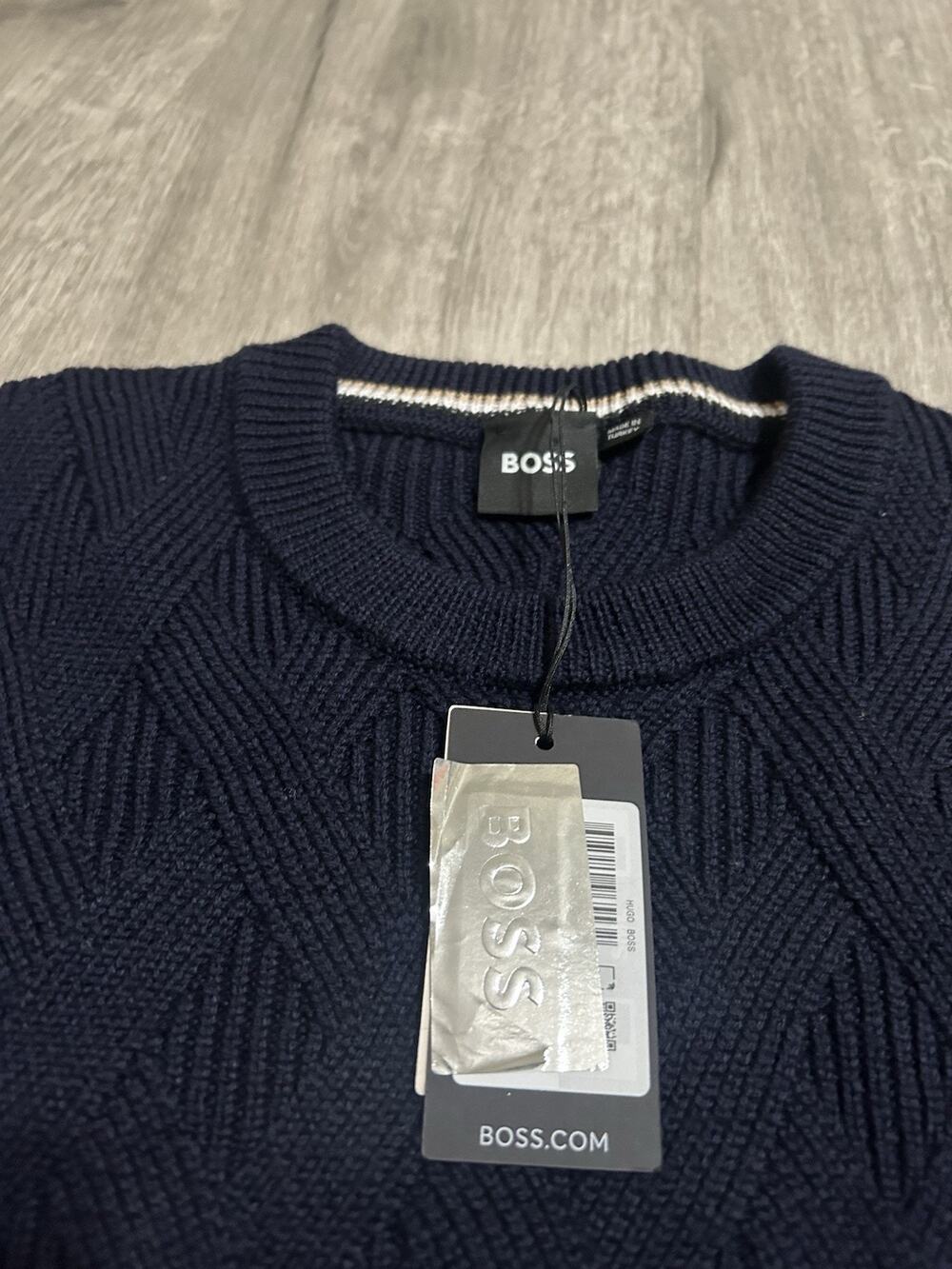 BOSS Hugo Boss Men’s 100% Virgin Wool Textured Crew Neck Sweater Navy L NWT